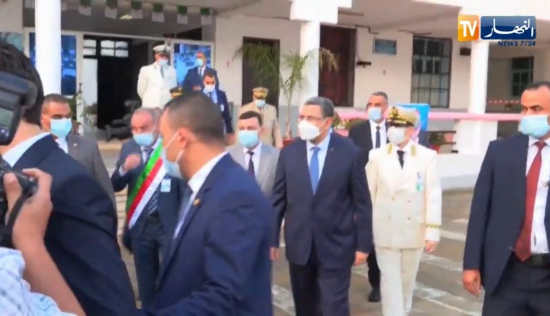 عنابة : وصول “جراد”  إلى مركز الإمتحان الشايب العربي لإعطاء إشارة إنطلاق إمتحان شهادة البكالوريا