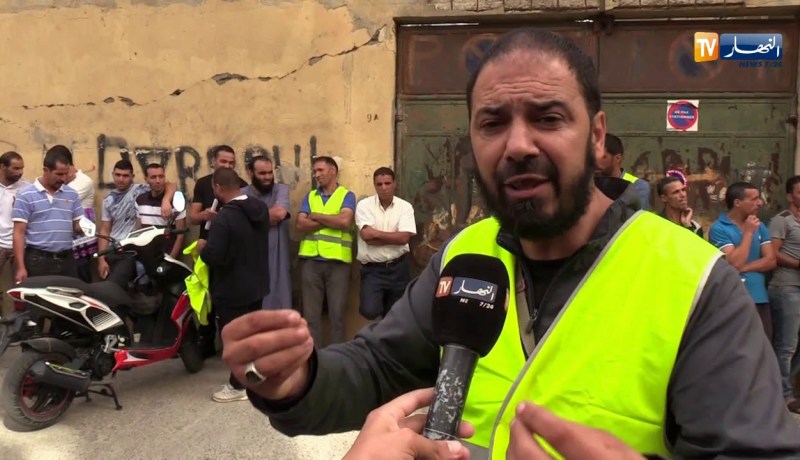 العاصمة/ عمال مؤسسة النظافة “نات كوم” يحتجون للمطالبة بأبسط حقوقهم