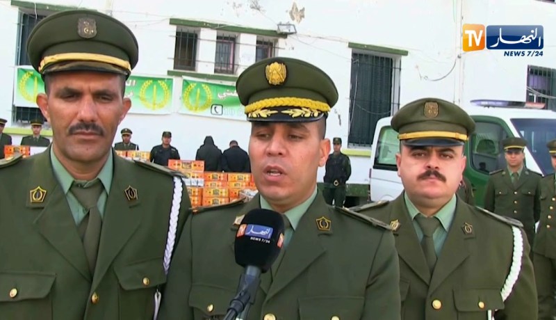 جيجل: توقيف شاحنة على متنها 60 ألف وحدة من مادة الشمة المقلدة بزيامة المنصورية