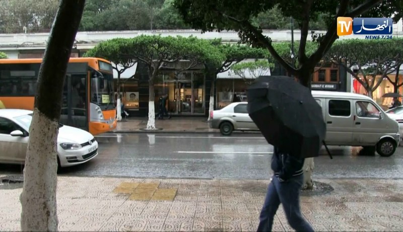 طقس: رياح قوية تصل سرعتها إلى 60 كلم في الساعة على المناطق الساحلية الغربية.. التفاصيل