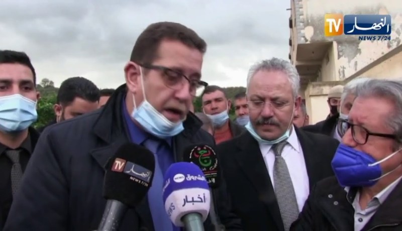 وزير الفلاحة: يستوجب الربط بين المستثمرين للنهوض بالقطاع الفلاحي