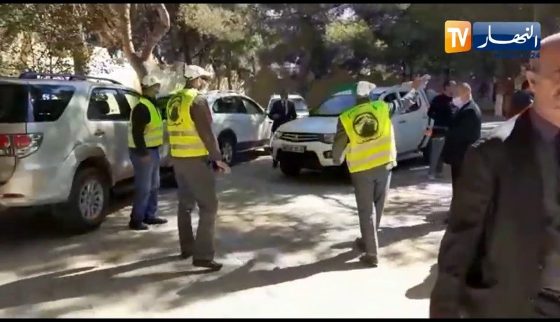 وزيرة التضامن تباشر زيارتها بالبيض بإعطاء إشارة إنطلاق قافلة مساعدات