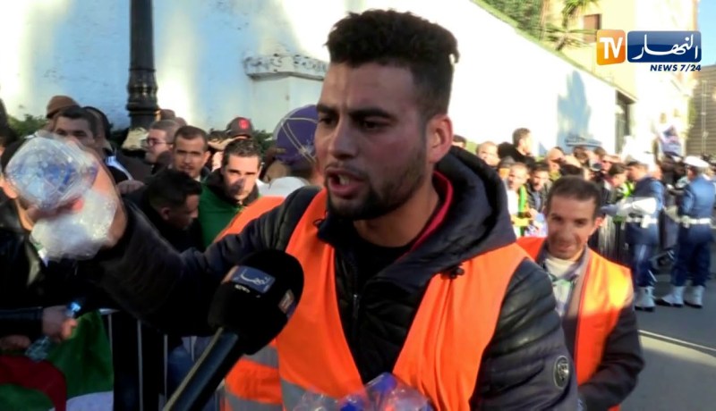 مبادرات تضامنية تطوعية ..الوجه الآخر لجنازة المجاهد الفريق احمد قايد صالح