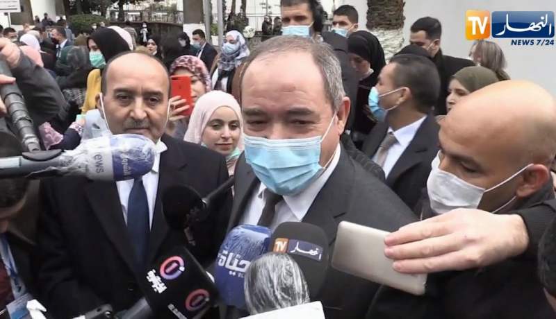 صبري بوقادوم: عودة الرئيس تبون ستدفع بوتيرة الدبلوماسية وتعالج عدة ملفات