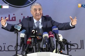 بن فليس: “نكونو اليد فاليد ومتلحمين..واحد ما يقدر يقرب لدولتنا ويطمع فيها”