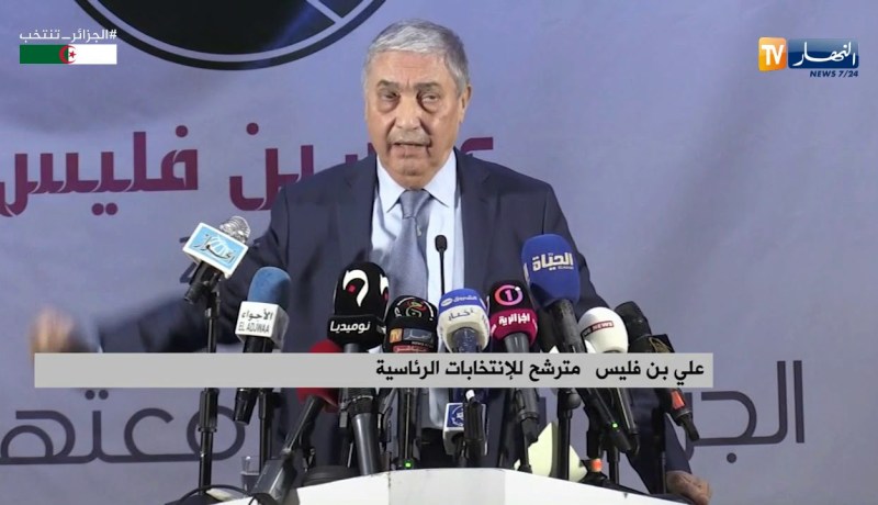 بن فليس: “الجزائر هي دارنا يراد شرا بها..لازم نعسوها”