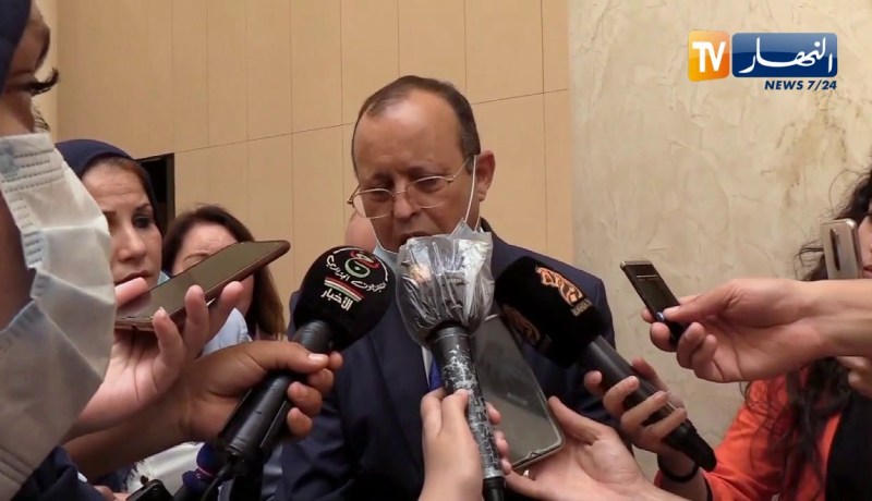 هذا ماقاله وزير السكن حول حل مشاكل مكتتبي lsp