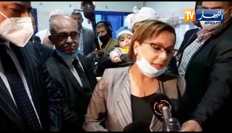 وزيرة التضامن من البيض تُؤكد على مرافقة ومتابعة حالة ضحايا إنفجار انبوب الغاز