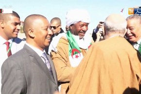 لحظة وصول المترشح للرئاسيات عبد المجيد تبون إلى أدرار