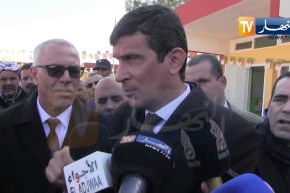 والي مستغانم “رابحي”.. يرد على إنشغالات السكان ” راح نقسوا من ممهلات الطريق”