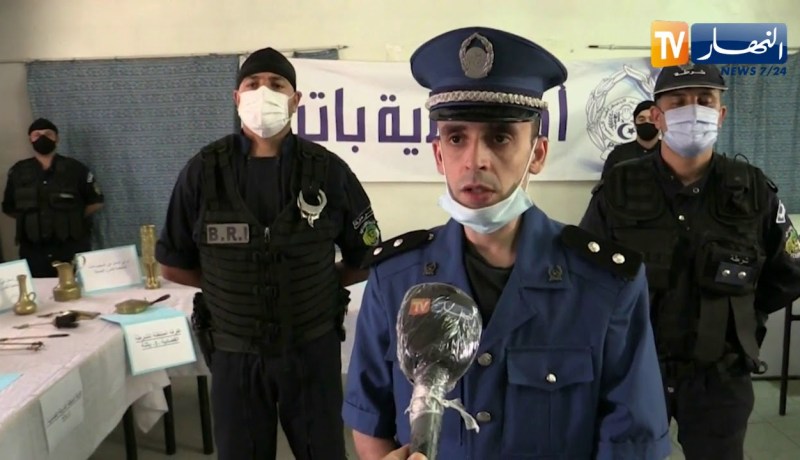 باتنة: تفكيك عصابة مختصة في المتاجرة بالآثار والقطع النقدية القديمة