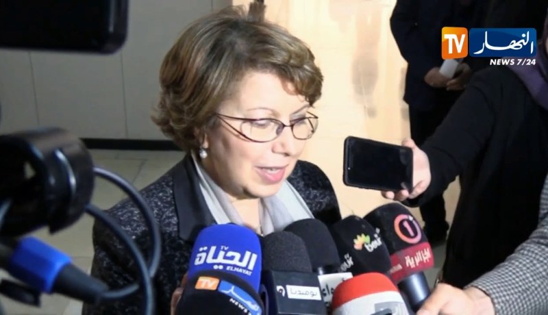 هذا ما قالته “نادية لعبيدي” بخصوص قضيتها مع “لويزة حنون” وتؤكد ثقتها في “العدالة الجزائرية”