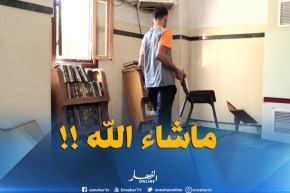 الشباب والقدوة : مزال الخير في بلادنا..شاب من ذوي الإحتياجات الخاصة حريص على نظافة المسجد