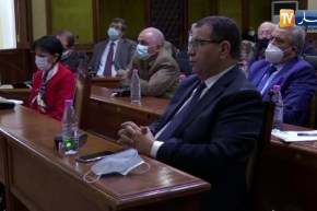 يوم دراسي حول تنظيم وتسيير المؤسسات الوطنية