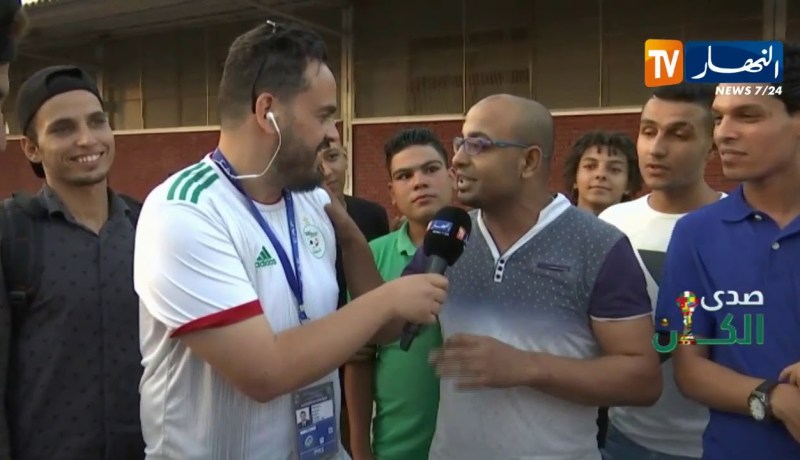 مناصر من نوع خاص على طريقة الشوالي يتغزل بالجزائر ورياض محرز