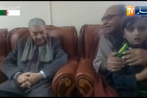 المغني السوفي “عبدالله المناعي” يلقي موّال عن الجزائر في حضور بن فليس