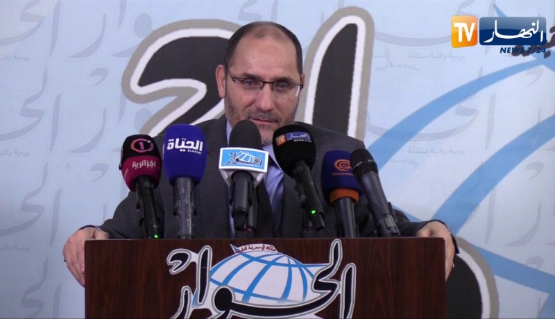 مقري : “خليفة حفتر يجازف بنفسه.. وهو يستهين بالشعب الجزائري”