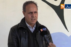 مسعود بوديبة : ” التلاميذ أصبحوا يعيشون أقرب للشارع  بسبب مواقع التواصل الإجتماعي !!”