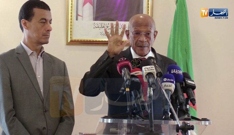 زوخ: في سنغافورة يخرجو القمامة مرة واحد في الأسبوع و حنا اربعة مرات و ماراناش لاحقين