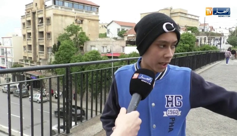 إستعمال الممرات والجسور العلوية للراجلين..ثقافة غائبة في طرقاتنا