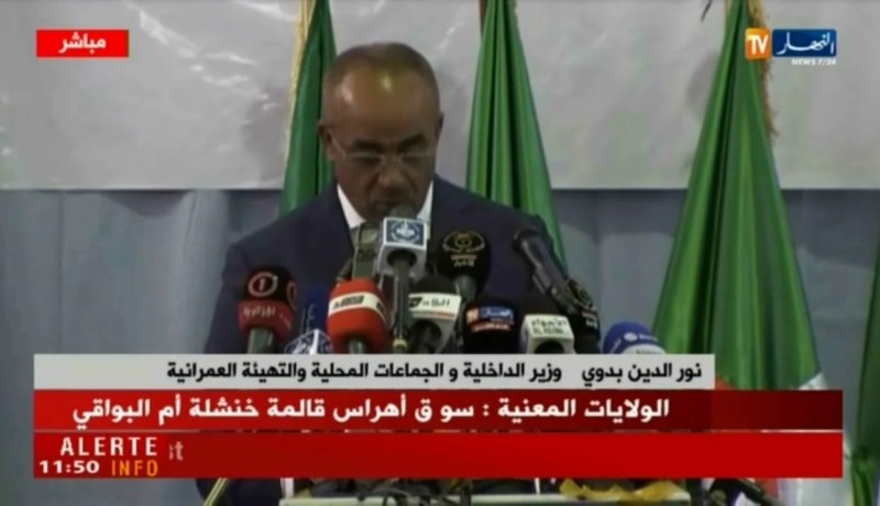 بوتفليقة : الجزائر حققت إنجازات هامة بفضل عمالها وعاملاتها