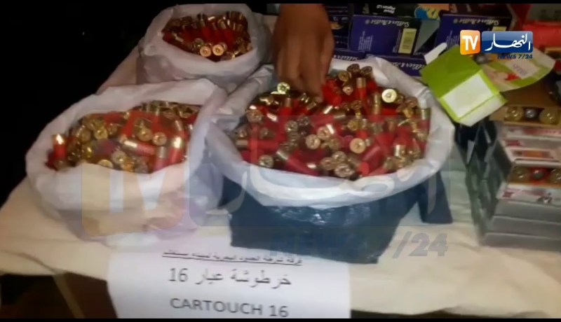 حجز كمية معتبرة من الذخيرة الحية لدى مسافر على مستوى ميناء مستغانم