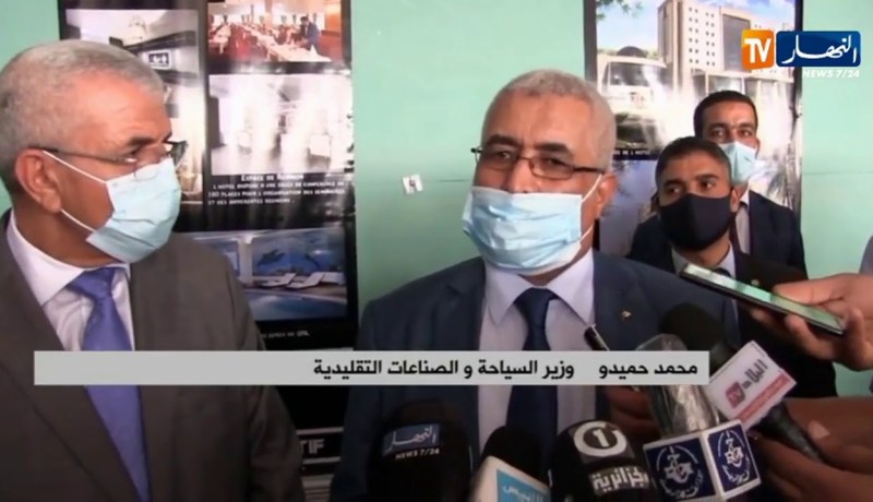 سطيف: وزير السياحة والصناعات التقليدية في زيارة عمل وتفقد لقطاعه بالولاية