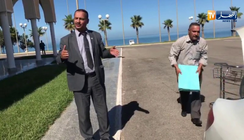 راغب في الترشح: “ما عندنا الشكارة ما ندعمو الفساد..حنا بسطاء وجينا لخدمة الشعب والوطن”