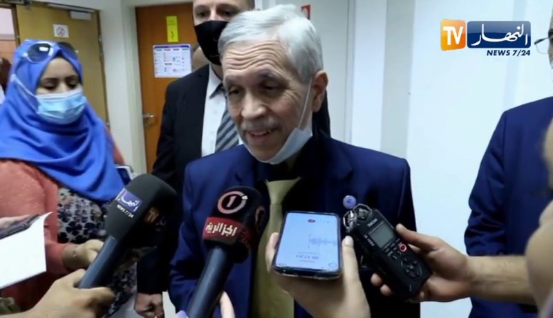 وزير الإنتقال الطاقوي والطاقات المتجددة في لقاء مع الحركات الجمعوية