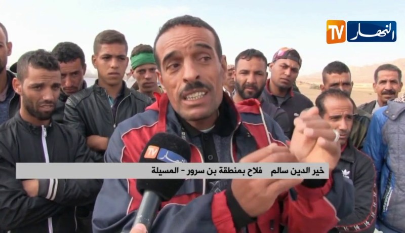 المسيلة/ سكان منطقة المنصلة ينتفضون ضد التهميش ويطالبون بالكهرباء الريفية