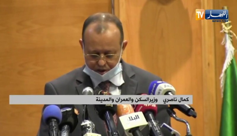 سعيدة:  وزير السكن يشرف على توزيع مفاتيح ومقررات الإستفادة من السكنات