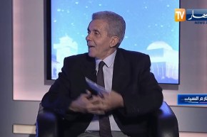 رشيد لوراري: الجزائر لم تدخل في التغيير الفعلي وبعض المسؤولين يساهمون في نشر الفوضى