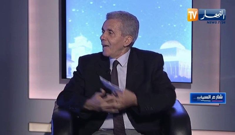 رشيد لوراري: الجزائر لم تدخل في التغيير الفعلي وبعض المسؤولين يساهمون في نشر الفوضى