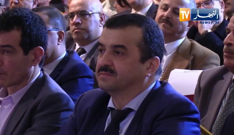 معادن: الرئيس تبون يأمر بإستعادة إحتياطات الذهب المحجوزة بالجمارك