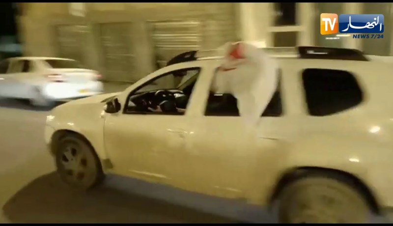 عنابة: فرحة المواطنين بقرار الرئيس بوتفليقة بعدم ترشحه لعهدة رئاسية جديدة