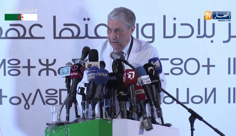 بن فليس: “أنا جامي كنت خواف..وأضحي من أجل الجزائر”