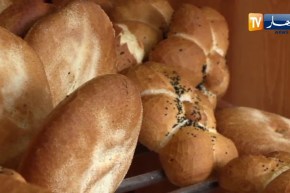 تأجيل العمل بمراسيم تحديد أسعار الدقيق والخبز وأسعار سميد القمح الصلب