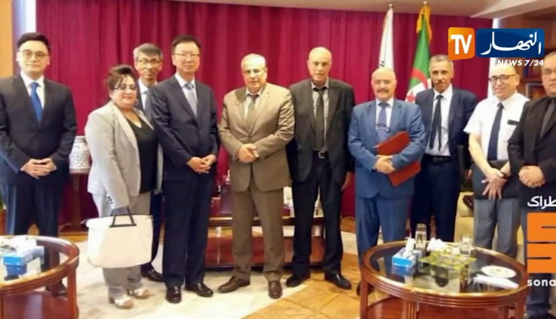 “رشيد حشيشي” يستقبل نظرائه من المجمعات النفطية