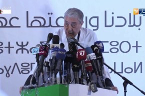 بن فليس: “حكومتي تتحاسب كل أسبوع أمام البرلمان.. والشعب يتفرج”