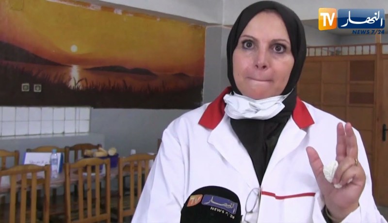 سكيكدة: النهار ترافق الفرقة المختلطة لمراقبة الوجبات المخصصة للممتحنين والمؤطرين