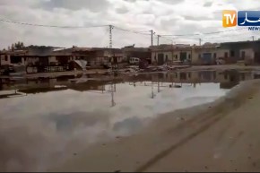 الوادي: سوق ليبيا و سوق التمر والخضر والفواكه يغرق بترسبات مياة الأمطار