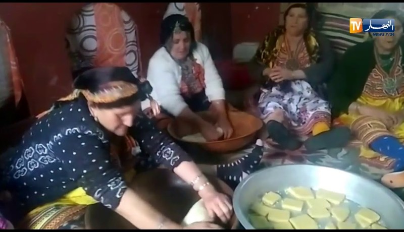 تيزي وزو: أغروم لحشاوش .. الأكلة التقلدية المرافقة لربيع القبائل !