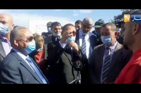 شاهد ماقاله مواطن بتيزي وزو لمستشار رئيس الجمهورية المكلف بمناطق الظل