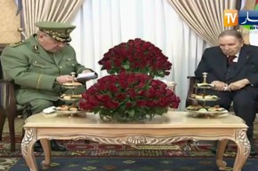 الرئيس بوتفليقة يستقبل عددا من المسؤولين لإيجاد سبل لإنتقال سلس للسلطة
