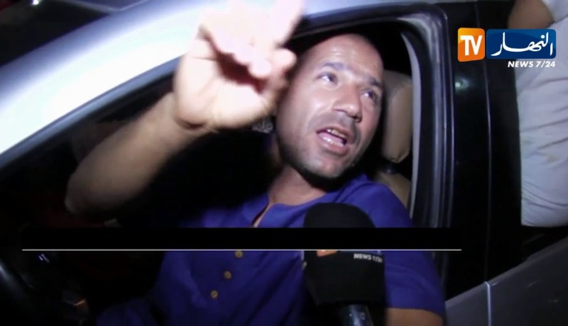 المئات من جماهير المنتخب الوطني يحتفلون في شوارع ولاية سعيدة بتأهل الخضر