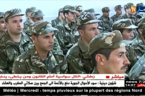 تمنراست/ الفريق قايد صالح يتفقد الوحدات المنتشرة بالناحية العسكرية السادسة