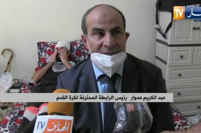 مدوار يزور لاعب مولودية بجاية عبد الرزاق بلال ويقدم له مستحقاته العالقة