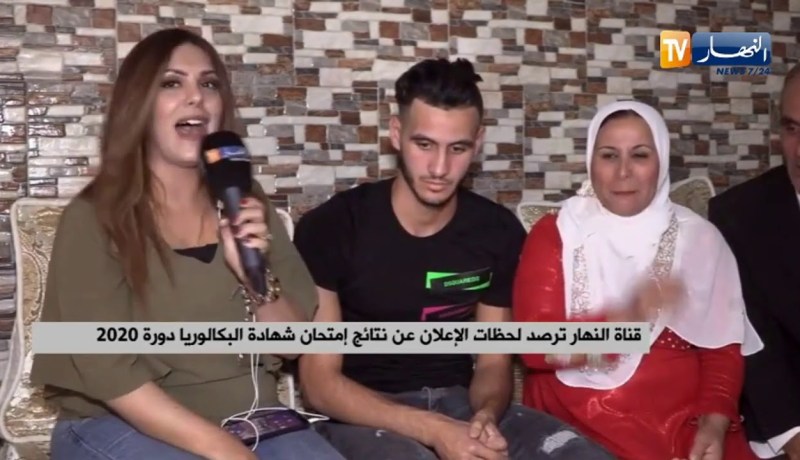 شاهد .. فرحة هيستيرية لأحد الناجحين في البكالوريا