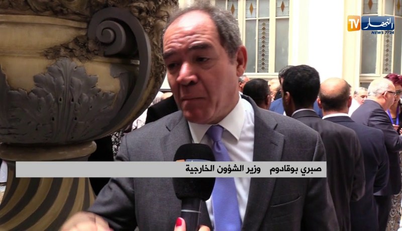 وزير الشؤون الخارجية: “كل مسجون جزائري مهما كان فعله له الحق في الحماية القنصلية”