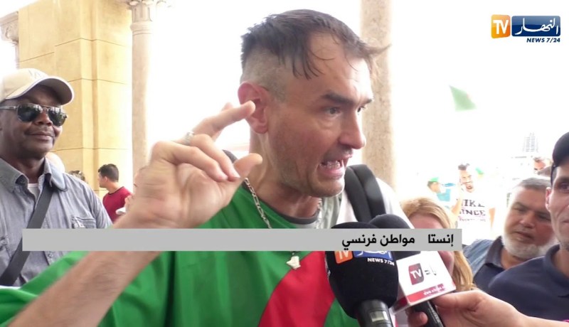 مواطن فرنسي يصنع الحدث في شوارع العاصمة بمناسبة عيدي الإستقلال والشباب